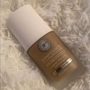 IT Cosmetics Foundation